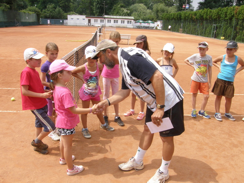 Tenisové tréninky pro děti i dospělé 2022